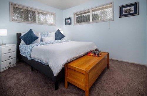 Hillsboro House | Walnut Bungalow West