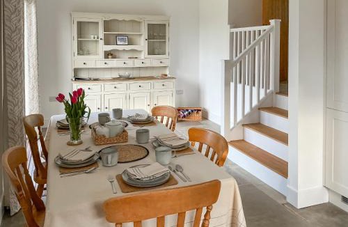 Tickenham House | Walnut Cottage Barn