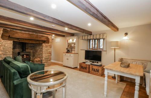 Usk House | Walnut Cottage