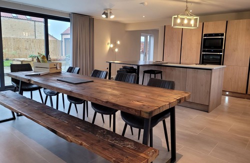 Dunholme House | Walnut House, Ashlin Farm Barns