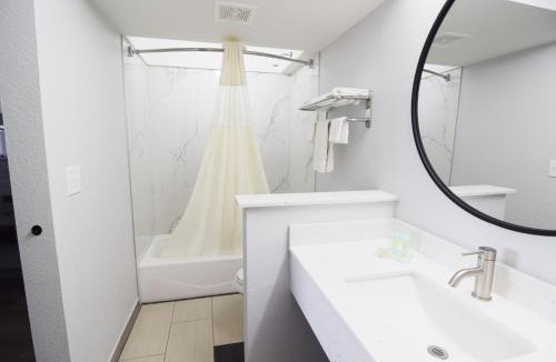 Roland Hotel | Walnut Inn Roland