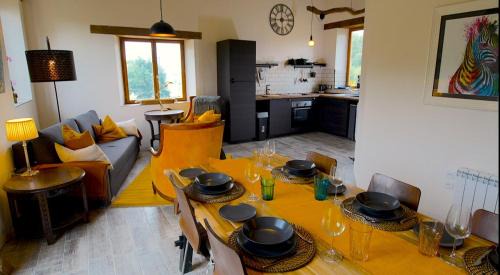 Espas House | Walnut Lodge Espas 2 bedroom, Barn Conversion