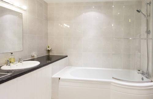 Blisworth Hotel | Walnut Tree Inn