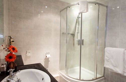 Blisworth Hotel | Walnut Tree Inn