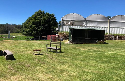 Woodstock House | Walsh Farm Shepherd’s Rest