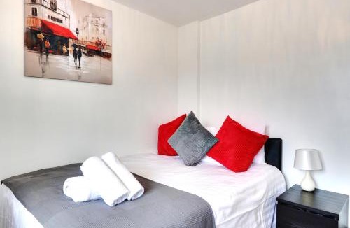 Hale House | Walter House