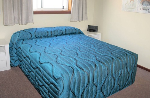 Hyams Beach Apartment | Walters Holiday Flats