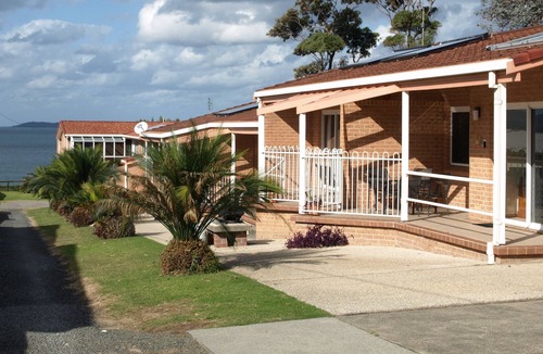 Hyams Beach Apartment | Walters Holiday Flats