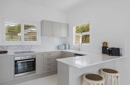 East Ballina House | Walters - Original Beach House With Sweeping Ocean Views