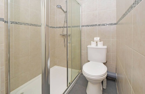 Crewe House | Walthall House - By Sigma Stays