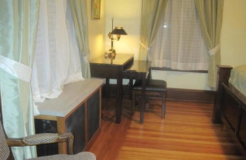 Palmyra Bed & Breakfast | Walton Manor Inn Bed & Breakfast