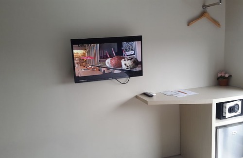 Binong Hotel | Wanadu Residence