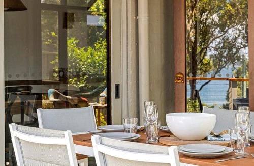 Salamander Bay House | Wanda Waterview Tranquil treetop surrounds