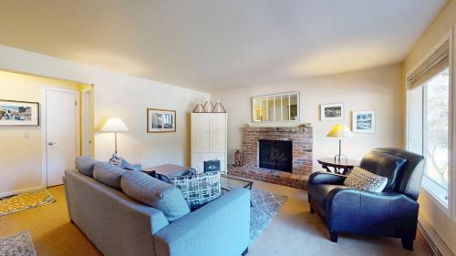 Warm Springs House | Wanderers Way 106