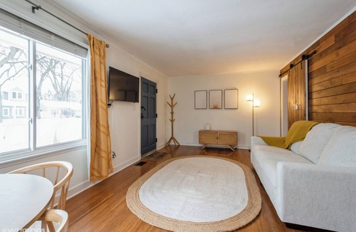 Evanston Cottage | Wanderlust Cottage