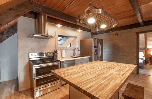 Ocean Shores Hotel | Wanderlust Inn