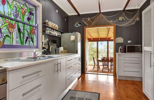 Wangi Wangi House | Wangi Waterfront Hideaway