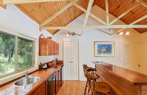 Vacy Cabin | Wanjii II Pool & Spa Getaway Vacy