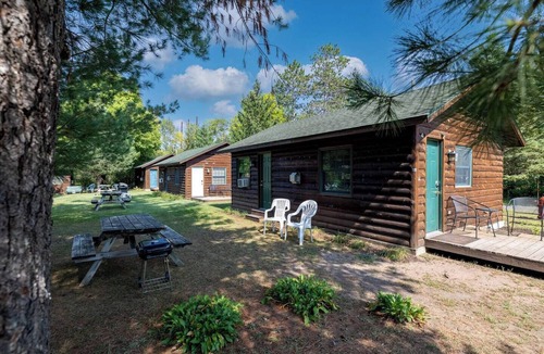 Taylors Falls Cabin | Wannigan Point Cabin #2