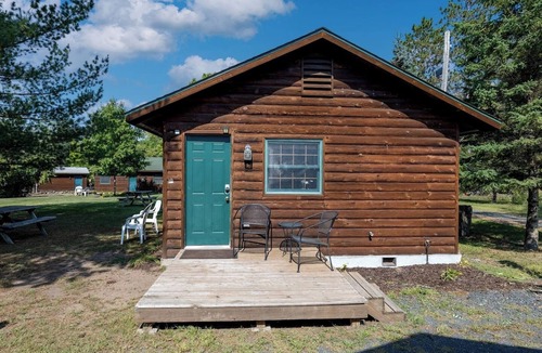 Taylors Falls Cabin | Wannigan Point Cabin #2
