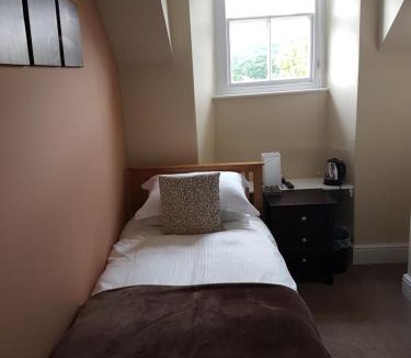 Ambleside House | Wanslea Guest House