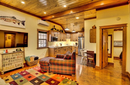 Mountain View Cabin | Want to REALLY get away? Round Bottom Roost. Secluded. Close to everything.