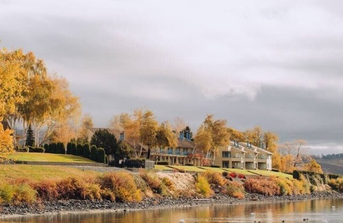 Wapato Point Resort | Wapato Point - Spacious 2 Bedroom W/Full Kitchen