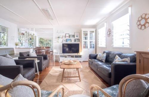 Moffat Beach House | Wara Wara on Moffat Beach Foreshore