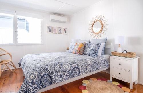 Moffat Beach House | Wara Wara on Moffat Beach Foreshore