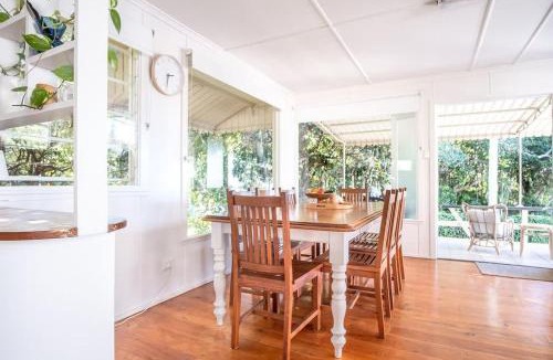 Moffat Beach House | Wara Wara on Moffat Beach Foreshore