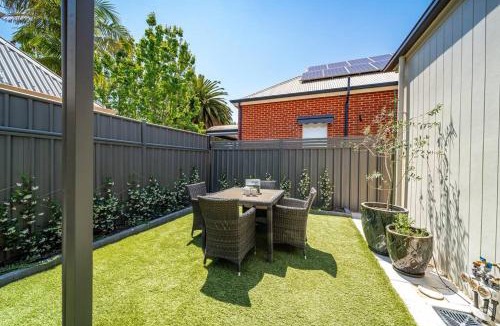 Parkside Villa | Waratah Cottage 1910 - Boutique