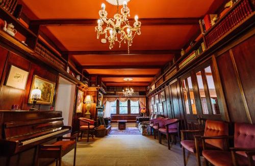 Warburton Hotel | Warburton Lodge