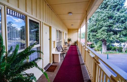 Warburton Hotel | Warburton Lodge