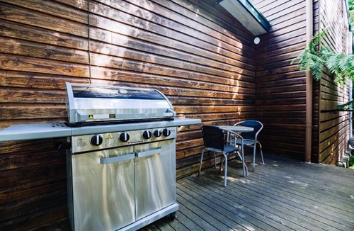 Warburton Hotel | Warburton Lodge