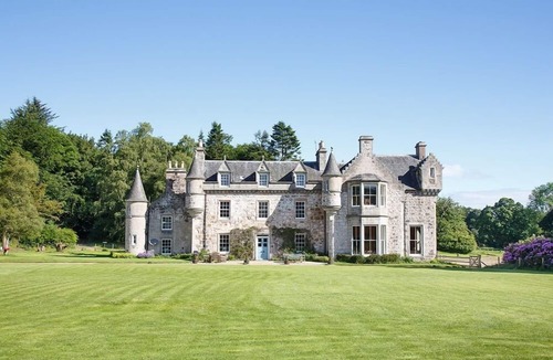 Wartle Villa | Wardhill Castle