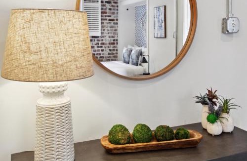 Arts/Warehouse District Apartment | Warehouse District Lovely One Bedroom and Den