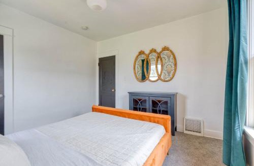 Hosford-Abernethy Apartment | Warhol Suite - Cozy Apartment - 92 WalkScore