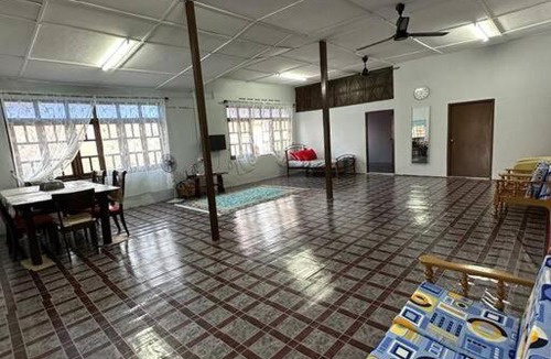 Mersing Ski Chalet | Warisan Homestay A