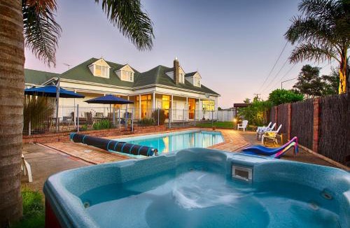 Warkworth Cabin | Warkworth Lodge