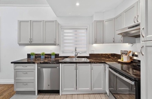 Richmond Hill House | Warm 4BedRms Home/High Ceilings Cross Lake Wilcox