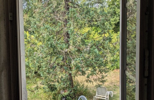 Cellettes House | Warm and atypical house