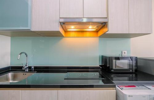 Cikini Apartment | Warm and Cozy Studio Room at Menteng Park Apartment By Travelio