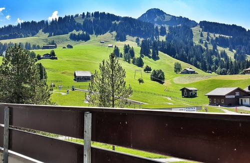 Oberiberg Apartment | Warm atmosphere directly at the ski and hiking area