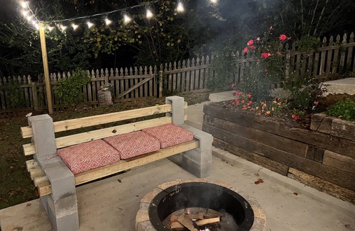 Buford House | Warm, clean, and modern five bedroom house