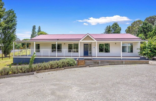 Buxton House | Warm Country Side Home