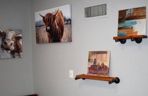 Sherman Hill Apartment | Warm & Cozy 3 Bedroom Condo*