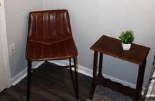 Sherman Hill Apartment | Warm & Cozy 3 Bedroom Condo*