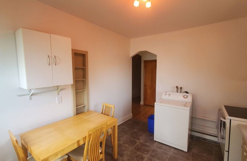 LaSalle Apartment | Warm & Cozy Apartment River View, with Parking