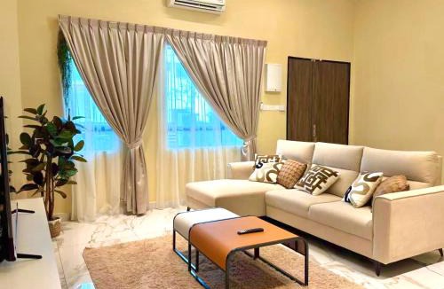 Hulu Kinta House | Warm & Cozy Home