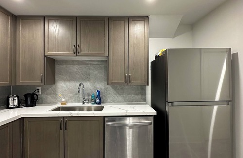 Durham Region Apartment | Warm & Cozy Lower Level Apartment in North Oshawa